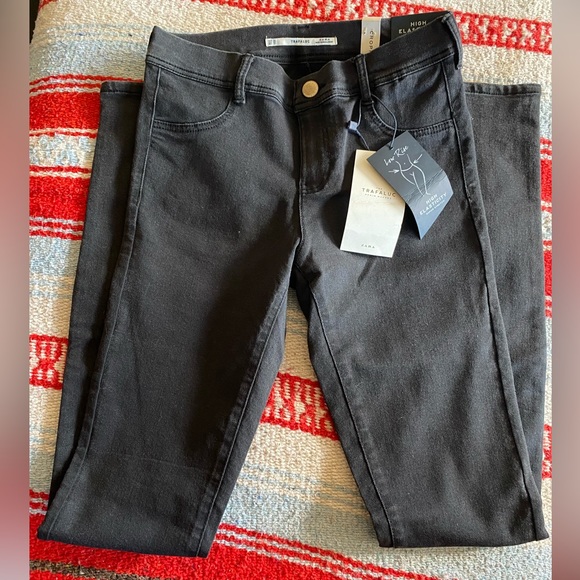 NWT Zara High Elasticity Low Rise Cropped Skinny Jeans! Size US 2! - Picture 3 of 10